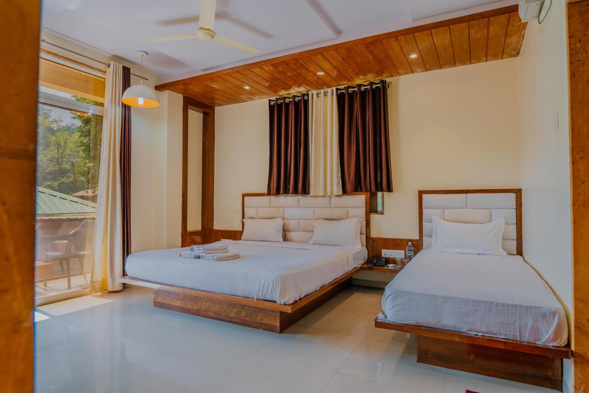 Hotel Oakwood Mahābaleshwar Exterior foto